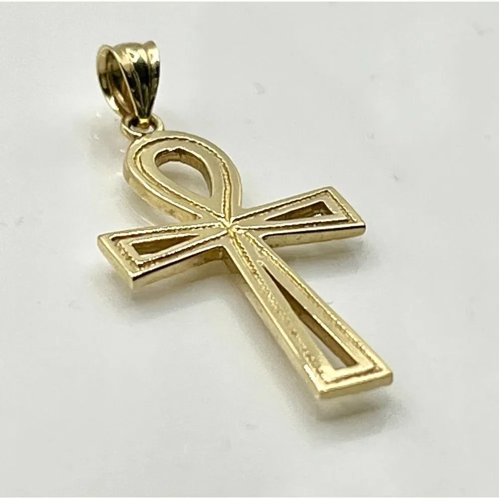 14k Gold Ankh or Egyptian Cross Pendant